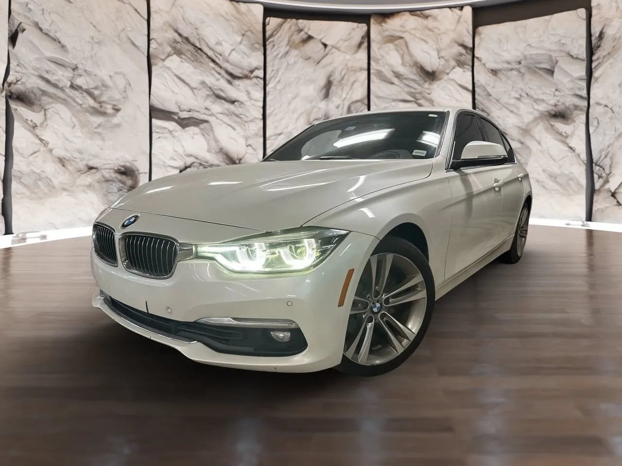 Used 2016 BMW 328i Sedan RWD image 1