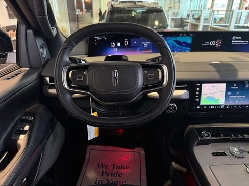 New 2026 Lincoln Navigator Reserve w/ Jet Appearance Package image 34