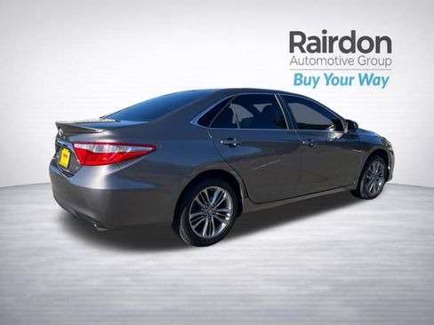 Used 2017 Toyota Camry SE FWD image 7