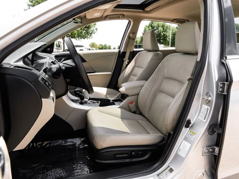 Used 2015 Honda Accord EX-L image 4