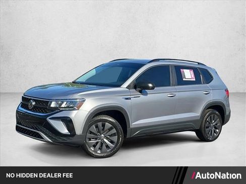 Used 2022 Volkswagen Taos S FWD image 1