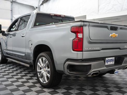 Used 2024 Chevrolet Silverado 1500 High Country w/ High Country Premium Package AWD/4WD image 7
