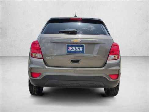 Used 2021 Chevrolet Trax LS FWD image 6