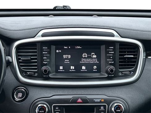 Used 2020 Kia Sorento S image 18