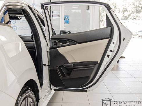 Used 2019 Honda Civic EX image 37