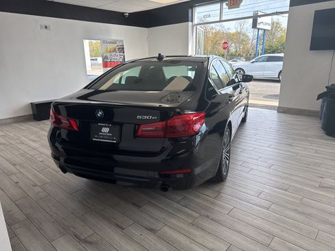 Used 2018 BMW 530e w/ Premium Package 2 RWD image 4