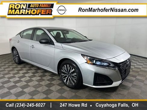 Used 2024 Nissan Altima 2.5 SV image 1