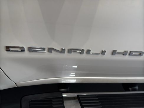 Used 2022 GMC Sierra 3500 Denali AWD/4WD image 12