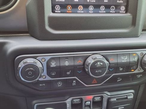 Used 2019 Jeep Wrangler Unlimited Sport S AWD/4WD image 27