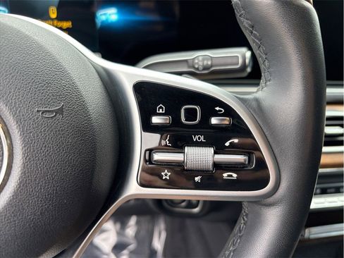 Used 2020 Mercedes-Benz GLE 450 4MATIC w/ AMG Line Exterior image 29