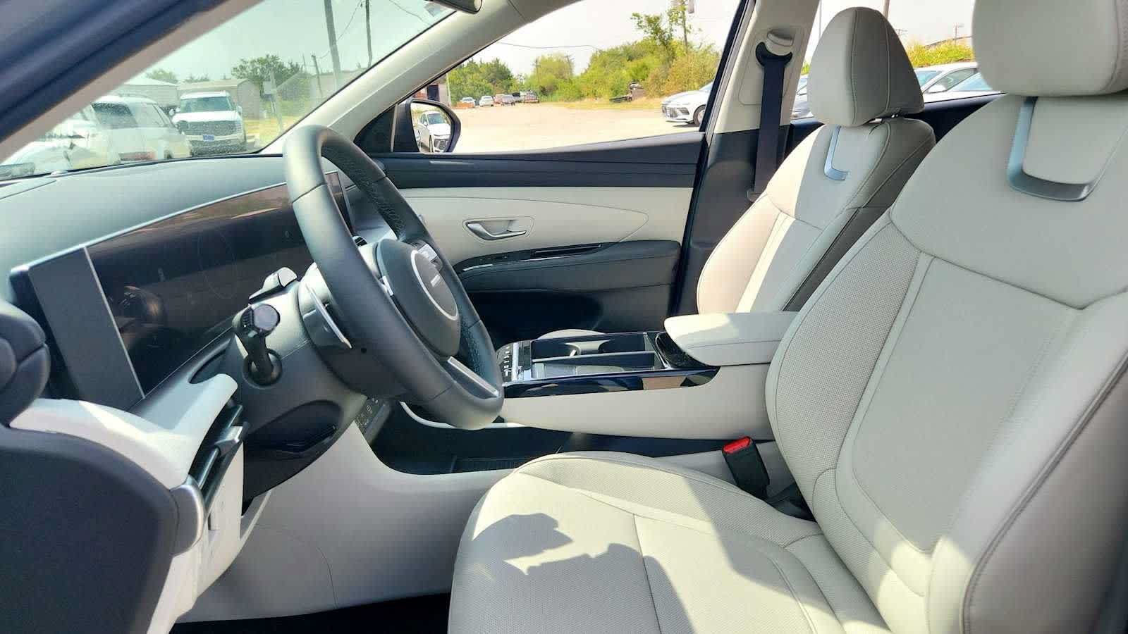 New 2026 Hyundai Tucson Limited FWD image 10