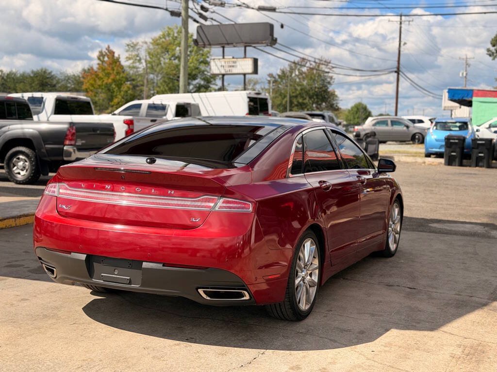 Used 2013 Lincoln MKZ FWD image 10