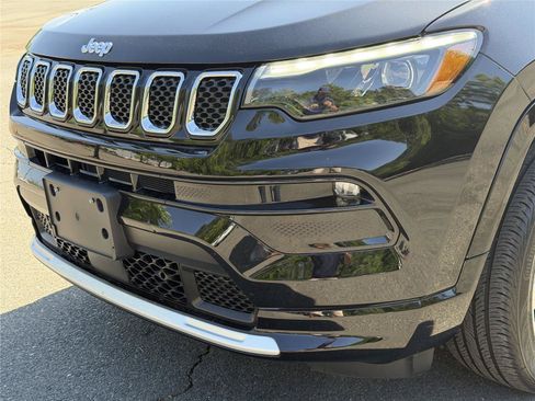 Used 2023 Jeep Compass Limited w/ Elite Group AWD/4WD image 33