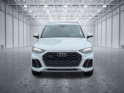 Used 2023 Audi Q5 2.0T Premium w/ Convenience Package AWD/4WD image 8