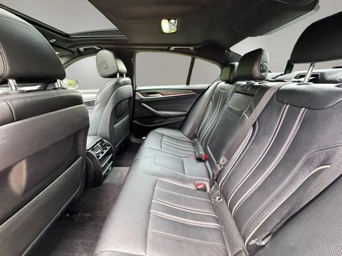 Used 2018 BMW 530i RWD image 15