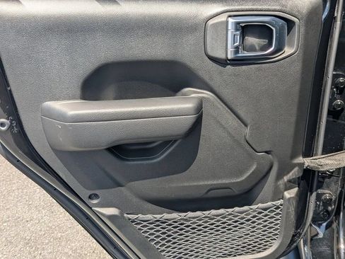 Used 2023 Jeep Wrangler Unlimited Sport w/ Sun And Sound Package AWD/4WD image 18
