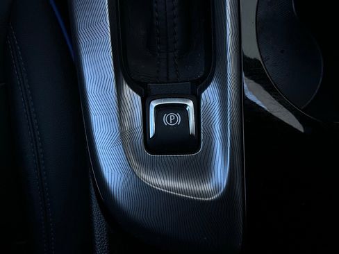 Used 2025 Buick Envista Sport Touring image 21