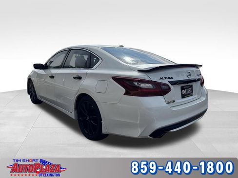 Used 2018 Nissan Altima 2.5 SR w/ SR Midnight Edition FWD image 2