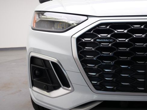 Used 2024 Audi Q5 2.0T Premium Plus AWD/4WD image 2