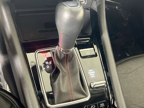 Used 2022 Jeep Compass Trailhawk w/ Trailhawk Elite Group image 17