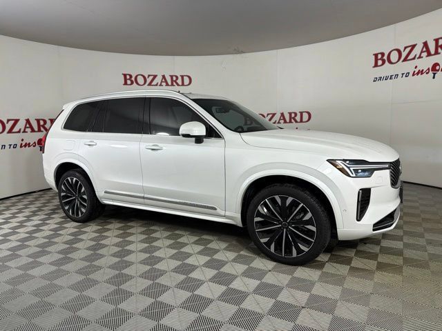 Used 2026 Volvo XC90 B6 Ultra w/ Lounge Package AWD/4WD image 16
