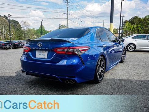 Used 2018 Toyota Camry SE w/ Moonroof Package image 15