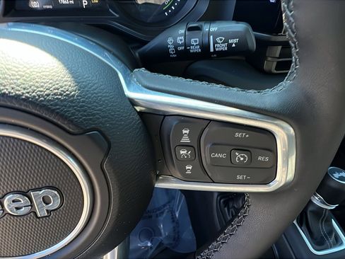 Used 2025 Jeep Wrangler Backcountry image 26