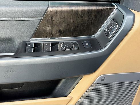 Used 2023 Ford F250 Lariat w/ Chrome Package image 21