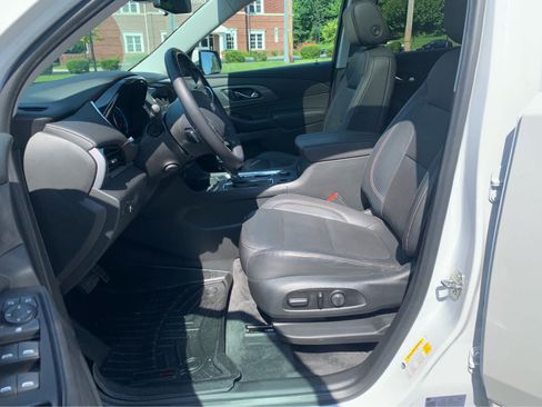 Used 2020 Chevrolet Traverse Premier AWD/4WD image 11