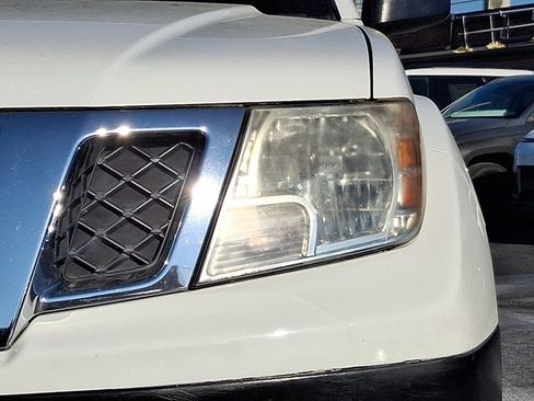 Used 2015 Nissan Frontier S image 8