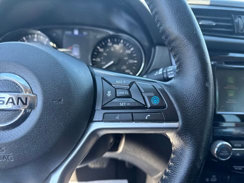 Used 2022 Nissan Rogue Sport SL image 17