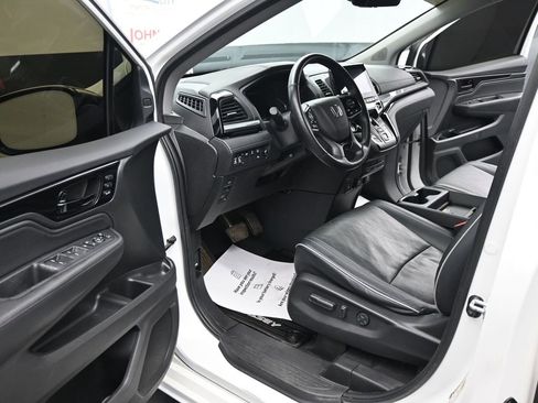 Used 2023 Honda Odyssey Elite image 18