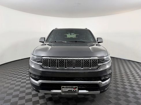 Used 2022 Jeep Grand Wagoneer Series II w/ Convenience Group III image 4