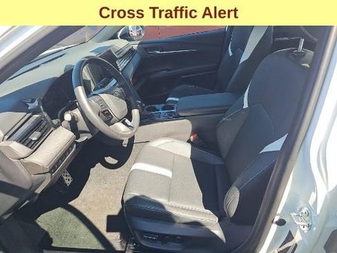 Used 2025 Toyota Camry SE FWD image 10