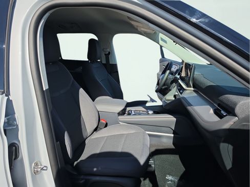 New 2026 Ford Explorer Active AWD/4WD image 18