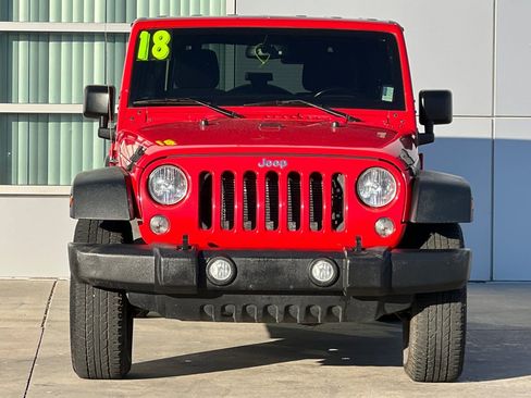 Used 2018 Jeep Wrangler Unlimited Sport S AWD/4WD image 6