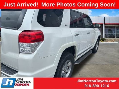 Used 2013 Toyota 4Runner SR5 image 3