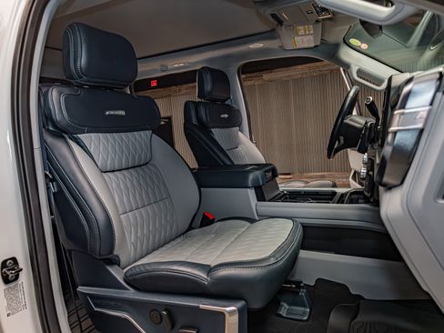 Used 2024 Ford F450 Limited w/ FX4 Off-Road Package image 28