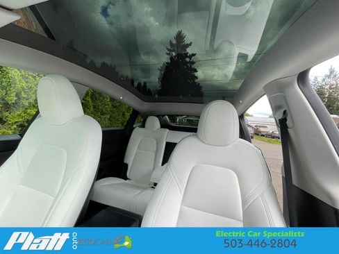 Used 2023 Tesla Model Y Long Range image 37