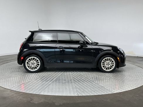 Used 2025 MINI Cooper S FWD image 10