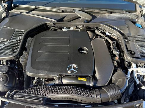 Used 2019 Mercedes-Benz C 300 4MATIC Sedan image 36