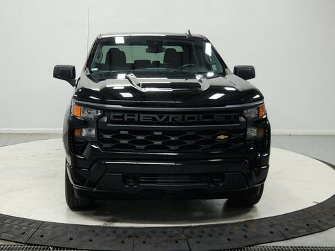 Used 2023 Chevrolet Silverado 1500 Custom AWD/4WD image 3