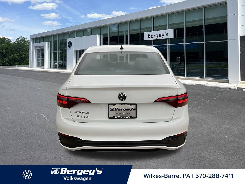 Certified 2023 Volkswagen Jetta Sport FWD image 8