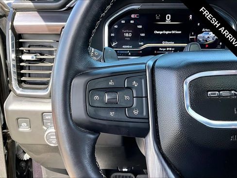 Used 2025 GMC Sierra 1500 Denali Ultimate AWD/4WD image 13