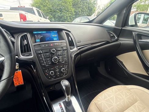 Used 2019 Buick Cascada Premium FWD image 27
