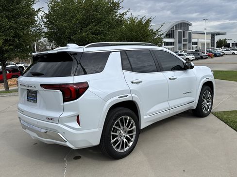 Used 2026 GMC Terrain Denali AWD/4WD image 5
