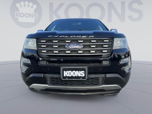 Used 2016 Ford Explorer XLT w/ Equipment Group 202A image 11