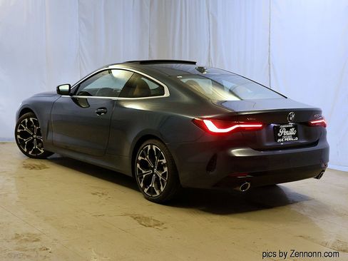 Used 2025 BMW 430i xDrive Coupe w/ Premium Package image 9