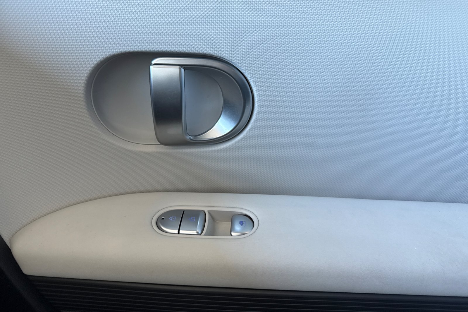 Used 2024 Hyundai Ioniq 5 SEL RWD image 18