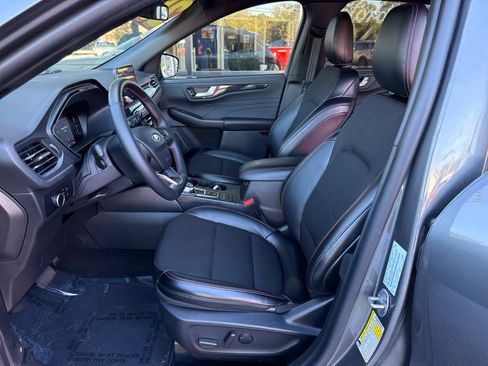 Used 2025 Ford Escape ST-Line image 19